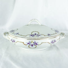 Load image into Gallery viewer, Vintage Karsbad Austrian Empire Floral Patterned Covered Dish
