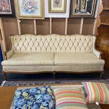 Load image into Gallery viewer, Couch, Ross, Cream and wood, 2 cushions, 3 Seater
