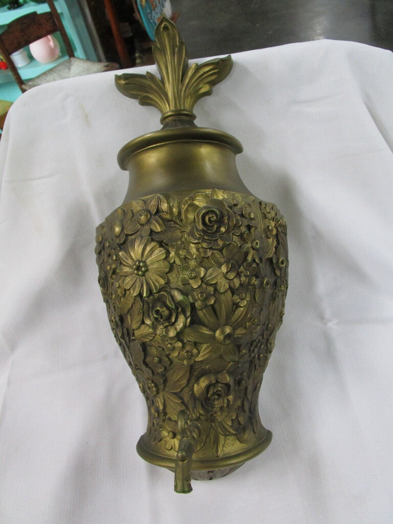 Vintage Syrocco Gold Tone Molded Plastic Faux Wall Urn Decor