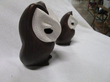 Load image into Gallery viewer, Vintage Brayton Ceramic Textured Crackled Owl Family Set of 2
