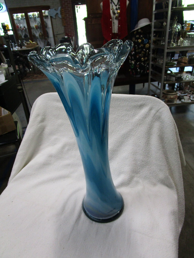 Vintage Retro Thick Aqua/Clear Art Glass Large Petal Vase