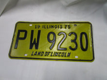 Load image into Gallery viewer, 1975 Illinois Land of Lincoln Automobile License Plate Tag PW9230
