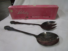 Load image into Gallery viewer, King Edward Silverplate Holiday Pattern Salad Serving Fork and Spoon Set with Original Box
