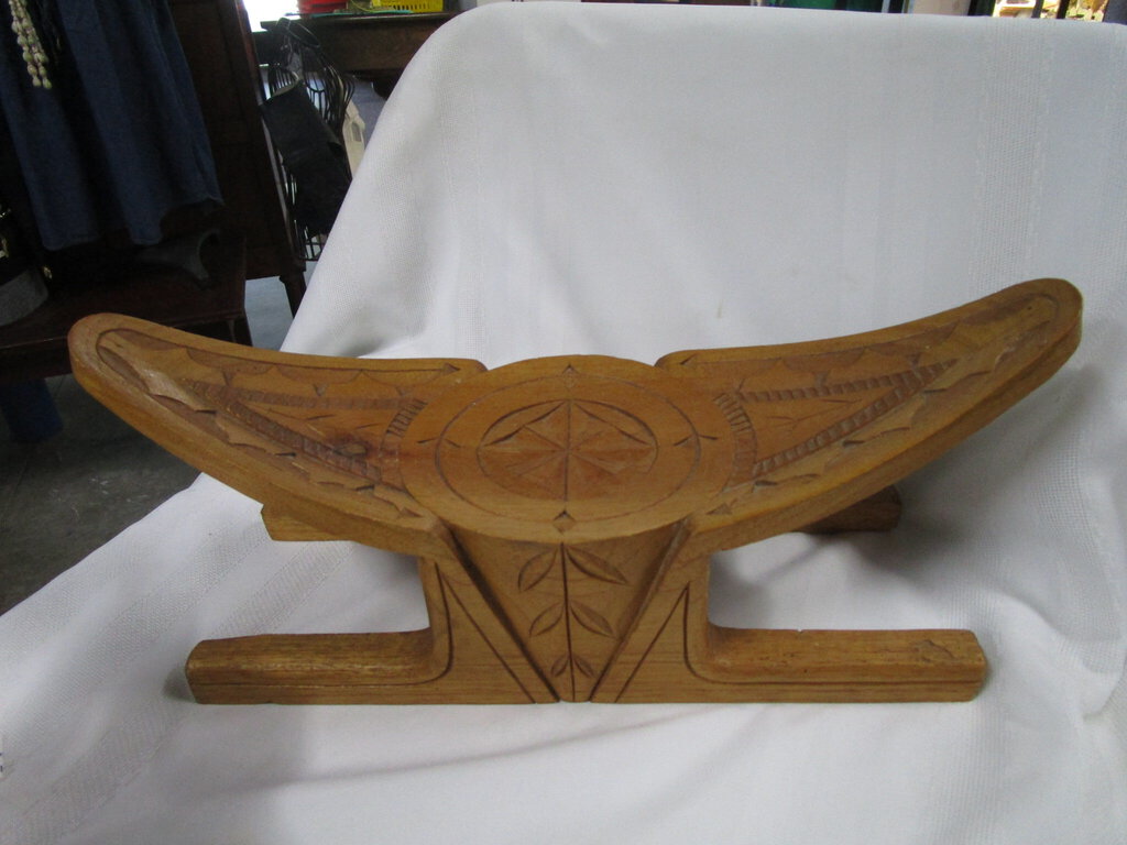 1979 African Carved Wood Ceremonial Presentation Head Rest