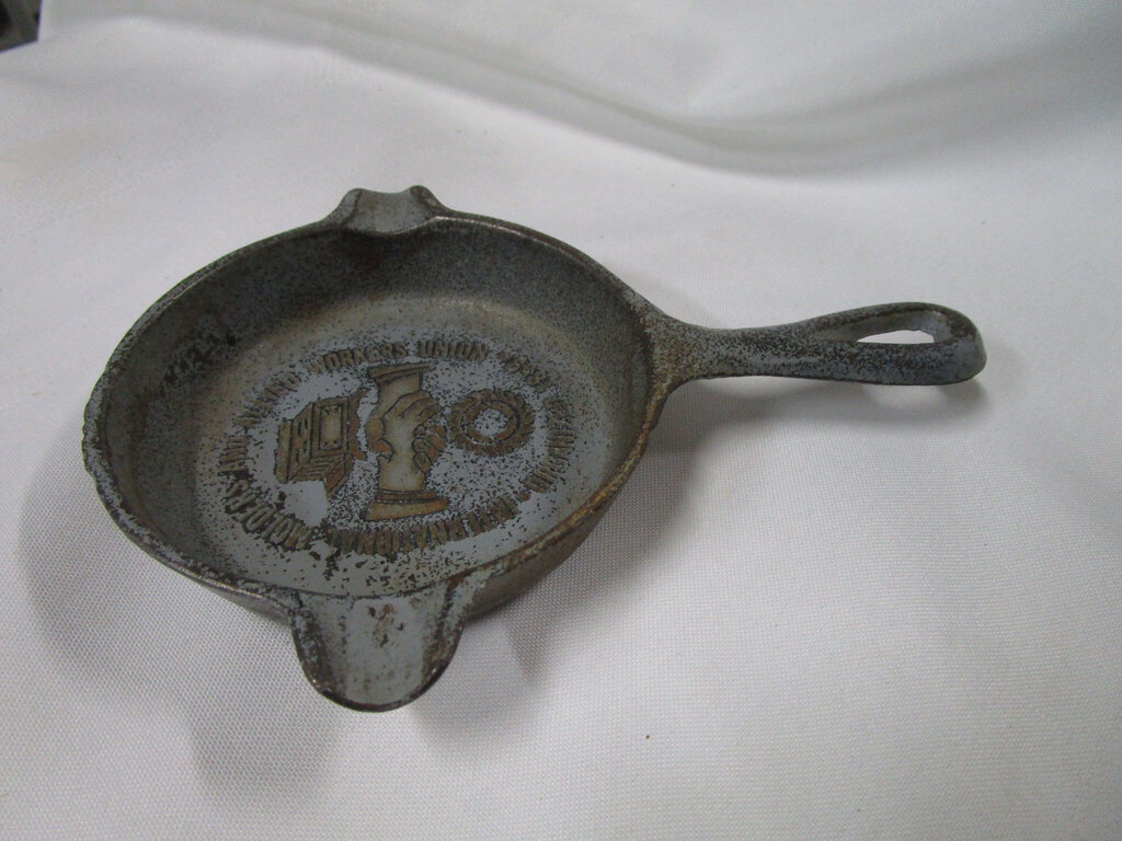 Vintage International Molders and Allied Workers Union Cast Iron Mini Skillet Ashtray