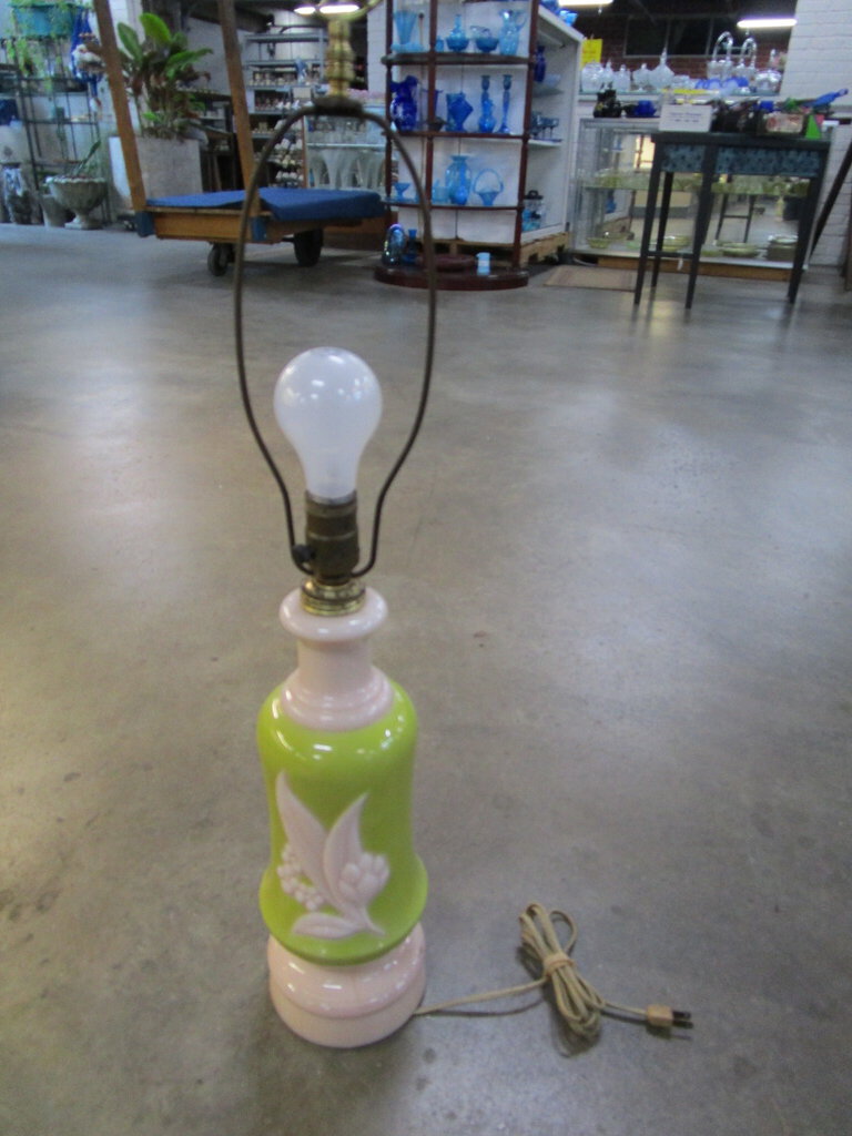 MCM Retro Chartreuse & Cream Lily of the Valley Aladdin Electric Lamp No Shade