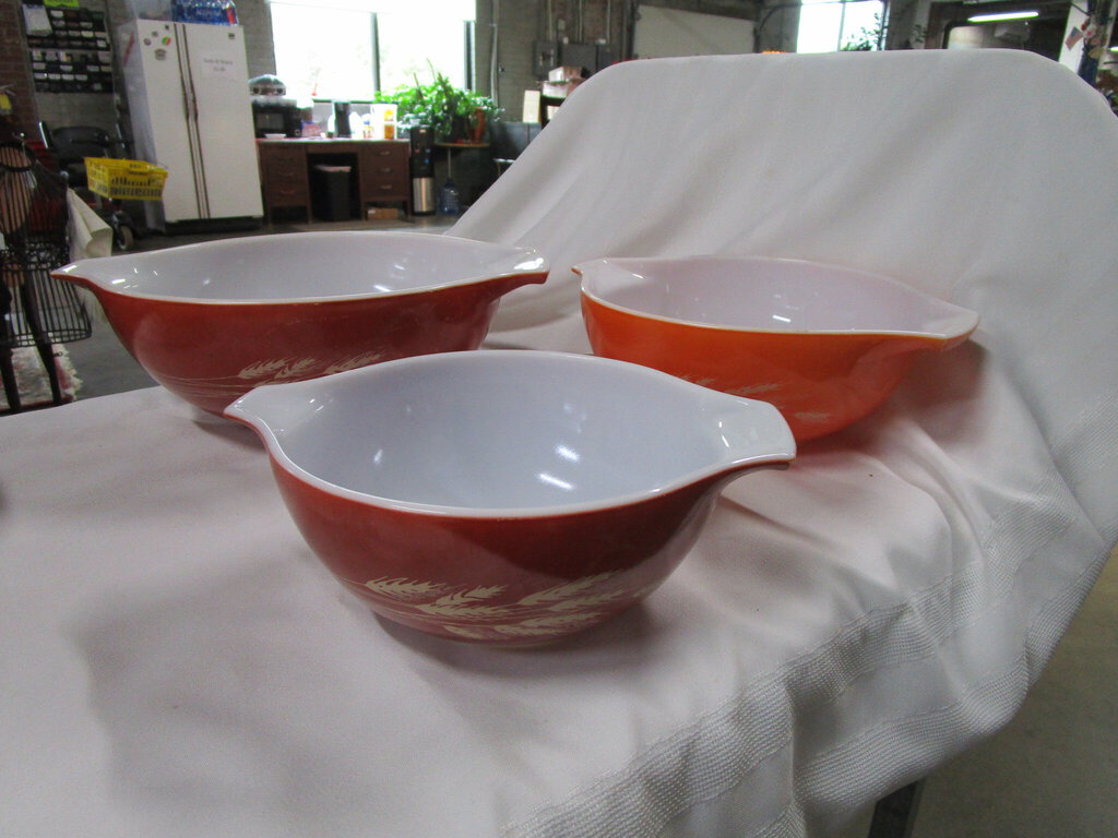 Vintage Pyrex Autumn Wheat Cinderella Mixing Bowls (442,443,444) Set of 3