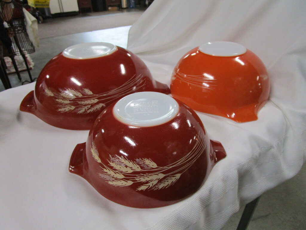 Beautiful Autumn Harvest Pyrex Cinderella selling bowl set