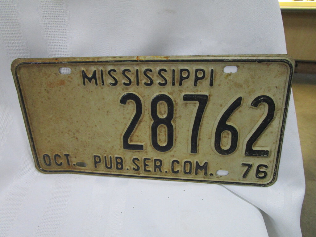 1976 Mississippi Pub Ser Com 28762 Automobile License Plate Tag