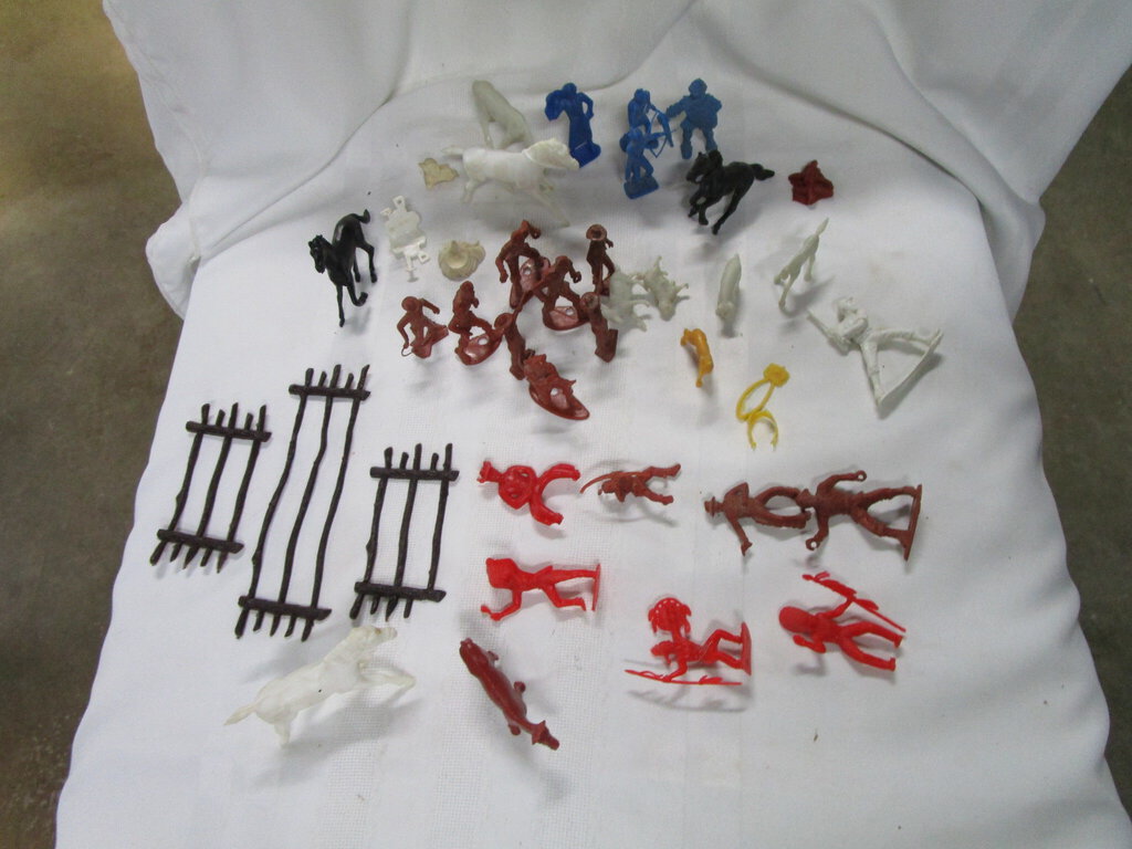 1950's Plastic Cowboy & Indian with Horses Toy Plastic Figures Lot