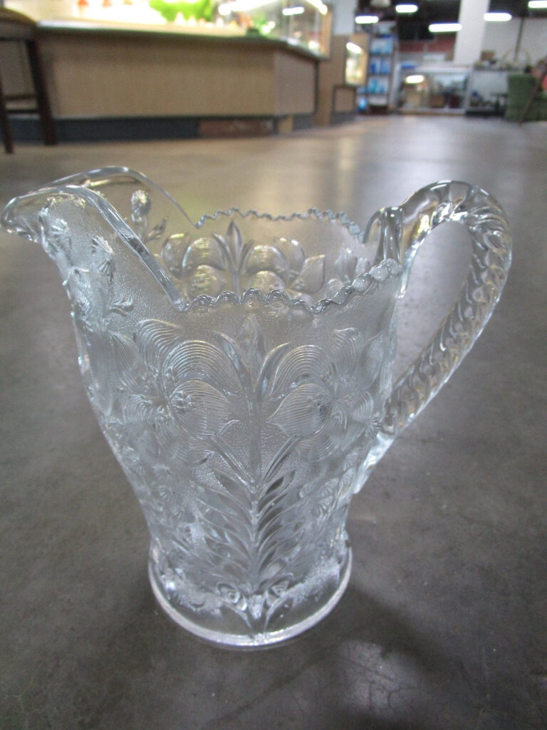 Vintage LE Smith Tiger Lily Clear Glass 48 Ounce Serving Decor Pitcher