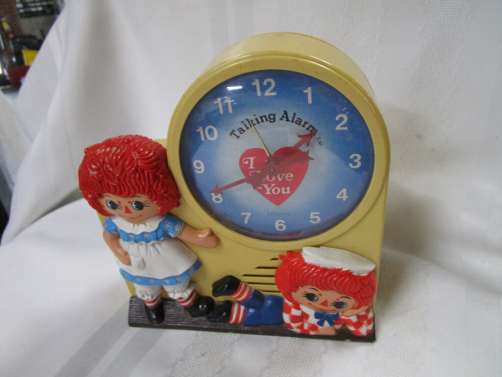 1974 Janex Raggedy Ann & Andy Talking Alarm Clock NOT WORKING