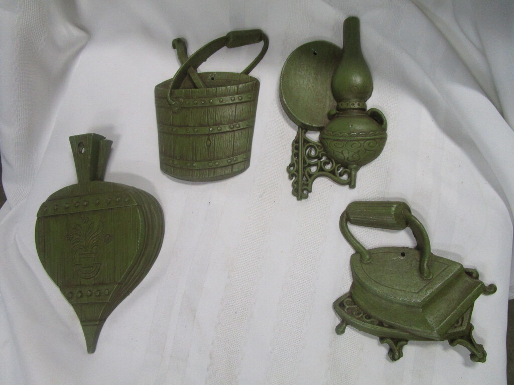 1966 Sexton USA Green Metal Country Kitchen Art Wall Plaques