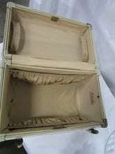 Load image into Gallery viewer, Vintage Samsonite Train Case Style 4512 Beige Marble Hard Body Case
