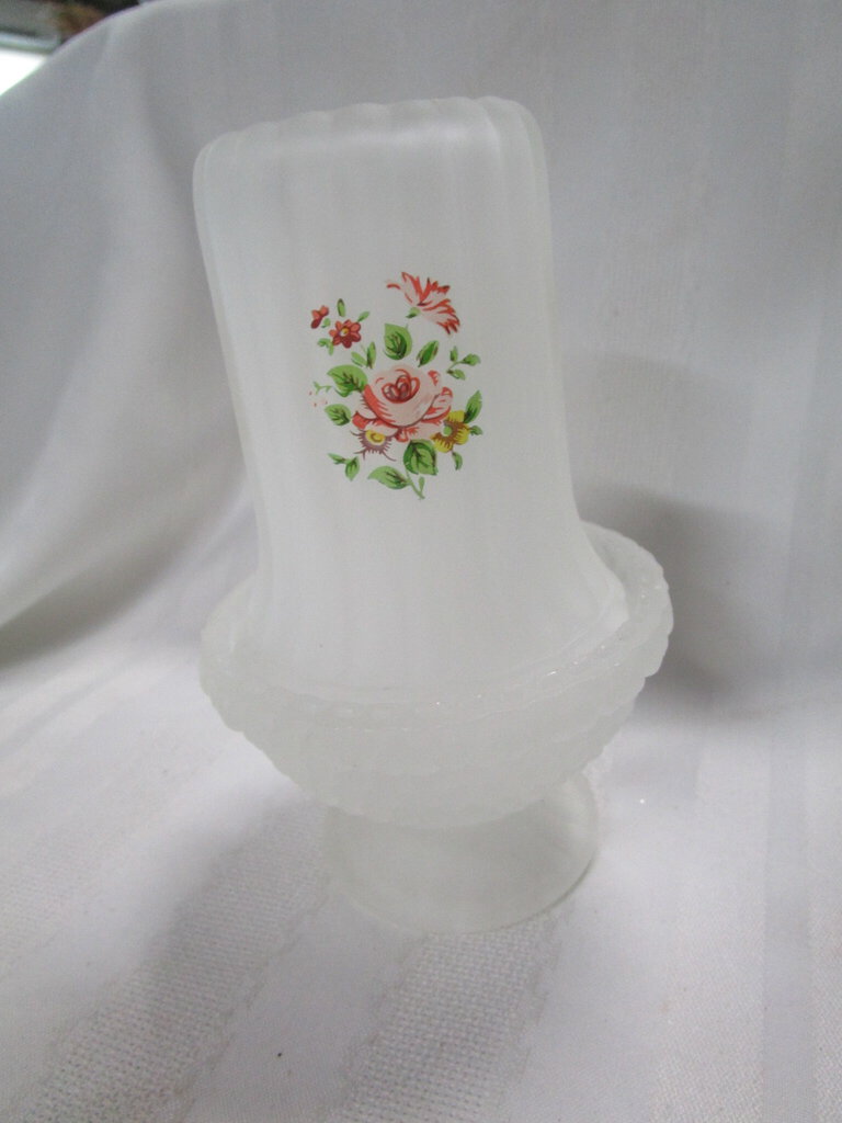 Vintage Westmoreland Frosted Fairy Lamp with Pink Flowers