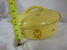 Load image into Gallery viewer, Vintage DRU Holland Cast Iron &amp; Enamel Tulip Covered Baking Dish
