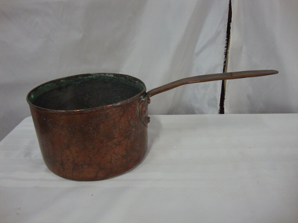 Vintage Rustic Copper Sauce Cook Pot with Hammered Handle