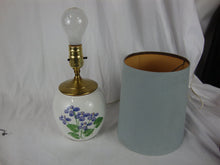 Load image into Gallery viewer, 1993 Emerson Creek Pottery Violets Accent Lamp with Clip On Shade
