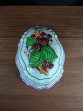 Load image into Gallery viewer, Vintage Franklin Mint Le Cordon Bleu Raised Relief Berry Wall Mold Plaque
