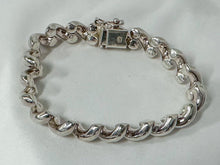 Load image into Gallery viewer, Vintage IBB Marked Made In Italy Sterling Link Bracelet
