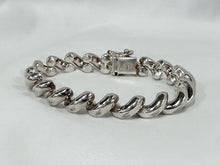 Load image into Gallery viewer, Vintage IBB Marked Made In Italy Sterling Link Bracelet
