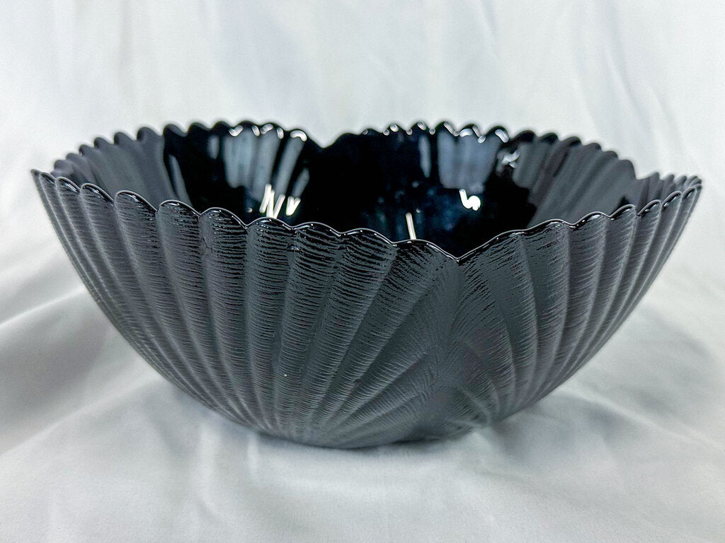 Vintage Arcoroc Black Glass Scallop-Edge Shell Detail Decorative Bowl